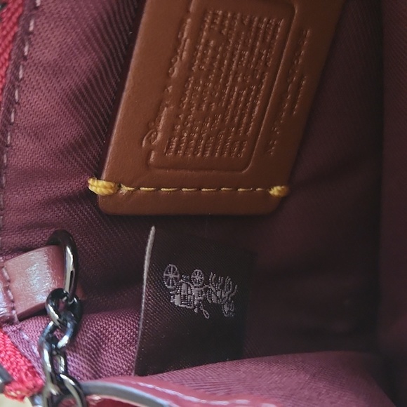 NWOT Coach Disney X Red Leather Rollerblading Minnie Mouse Small Wallet ♥️ 🐭🖤 - Picture 11 of 14